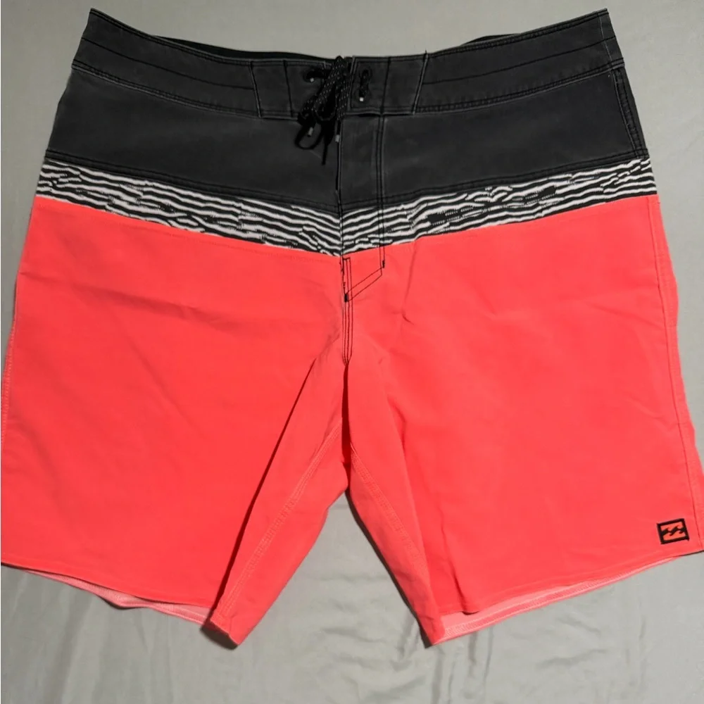 Billabong Skateboard Swim Trunks, Drawstring, Pink/Grey, Men's 36 #1154